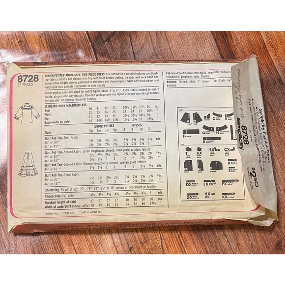 Gunne Sax Sewing Pattern Simplicity 8728 from 1978 - Picture 2 of 2